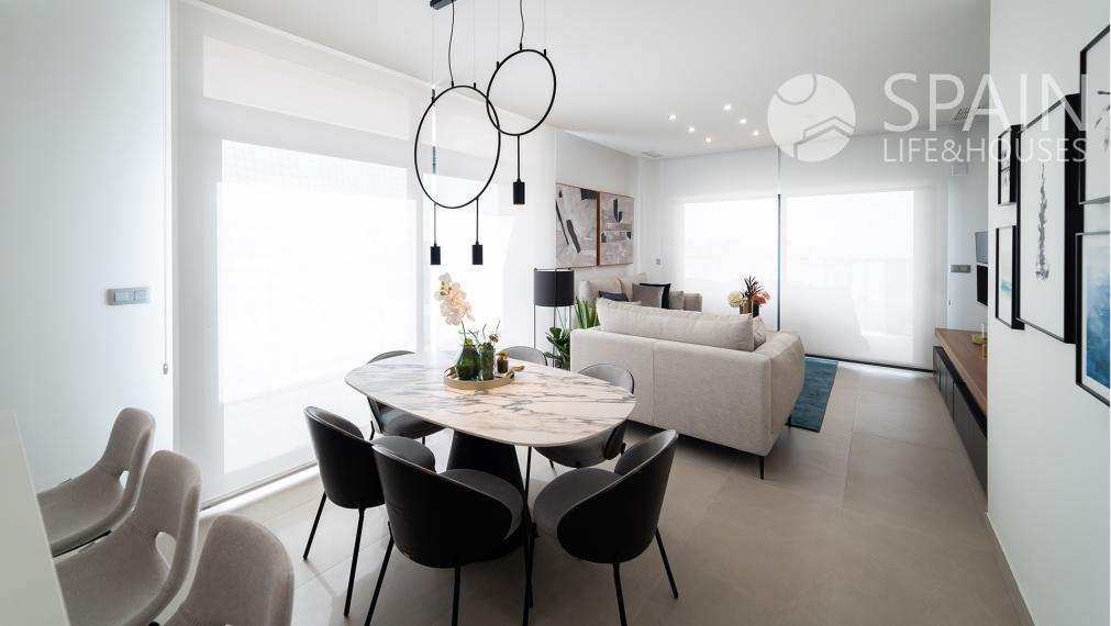 Panoramatická veža – moderné bývanie pri Playa de Poniente