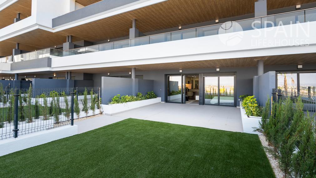 Lagúna Village – moderné bývanie medzi lagúnami v Torrevieja