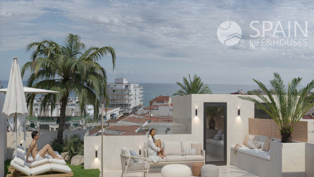 Moderný rezidenčný komplex pri mori v Torrevieje