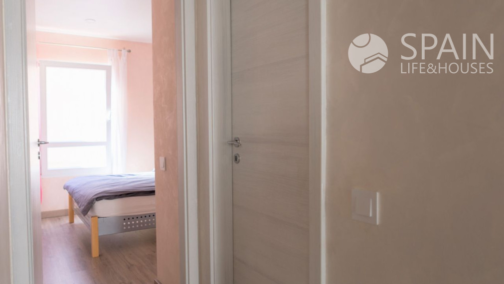 For rent beautiful, renovated 3 rooms apartment close to the center of Denia and the sea, Costa Blanca