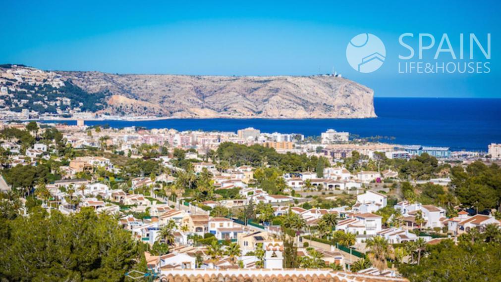 Luxurious 7-room villa with sea views in Javea, Costa Blanca