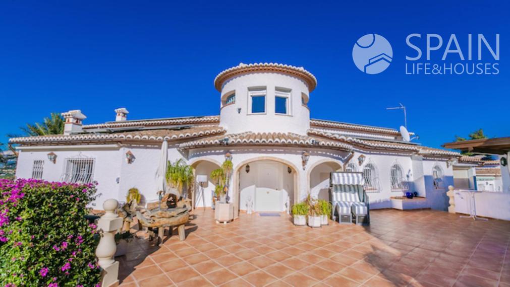 Luxurious 7-room villa with sea views in Javea, Costa Blanca