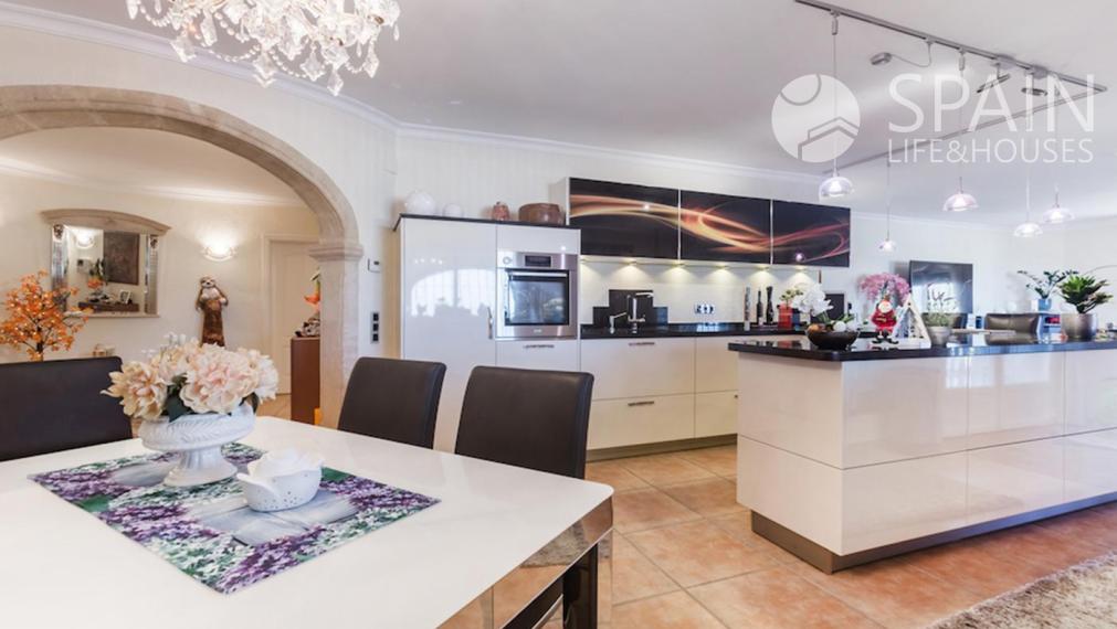 Luxurious 7-room villa with sea views in Javea, Costa Blanca