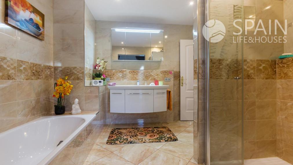 Luxurious 7-room villa with sea views in Javea, Costa Blanca