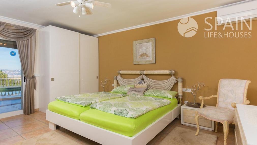 Luxurious 7-room villa with sea views in Javea, Costa Blanca