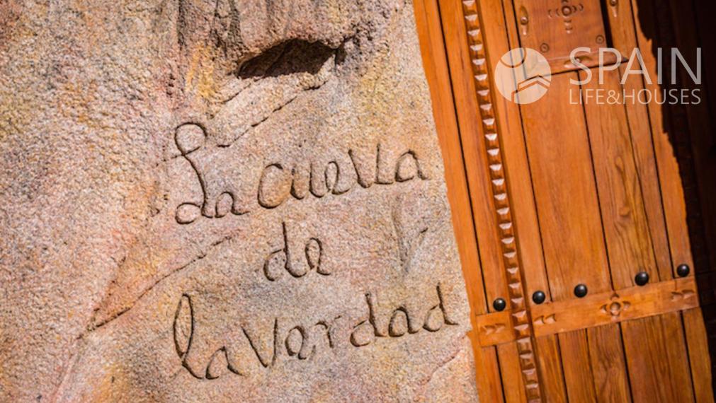 Luxurious 7-room villa with sea views in Javea, Costa Blanca