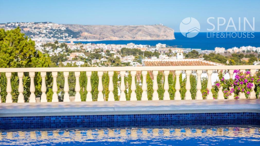 Luxurious 7-room villa with sea views in Javea, Costa Blanca