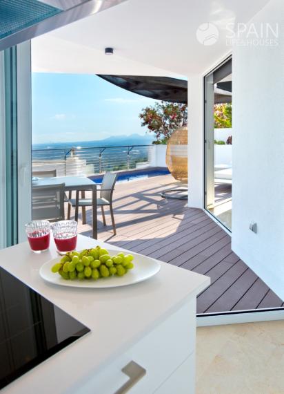 New and fully furnished 3-bedrooms apartment in ALTEA, Costa Blanca North