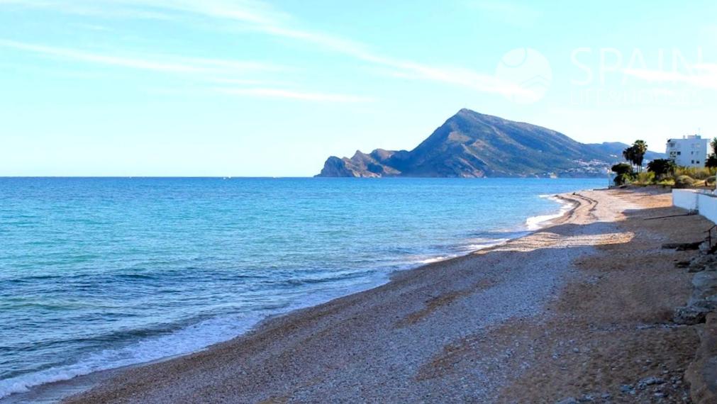 New and fully furnished 3-bedrooms apartment in ALTEA, Costa Blanca North