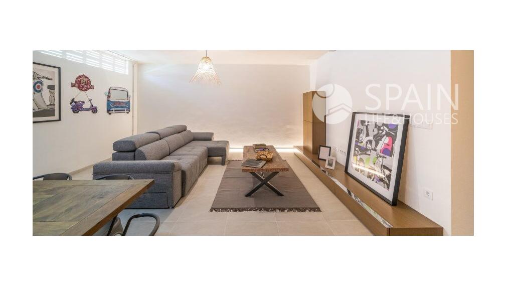 NEWBUILD Townhouses close to the golf and airport Alicante