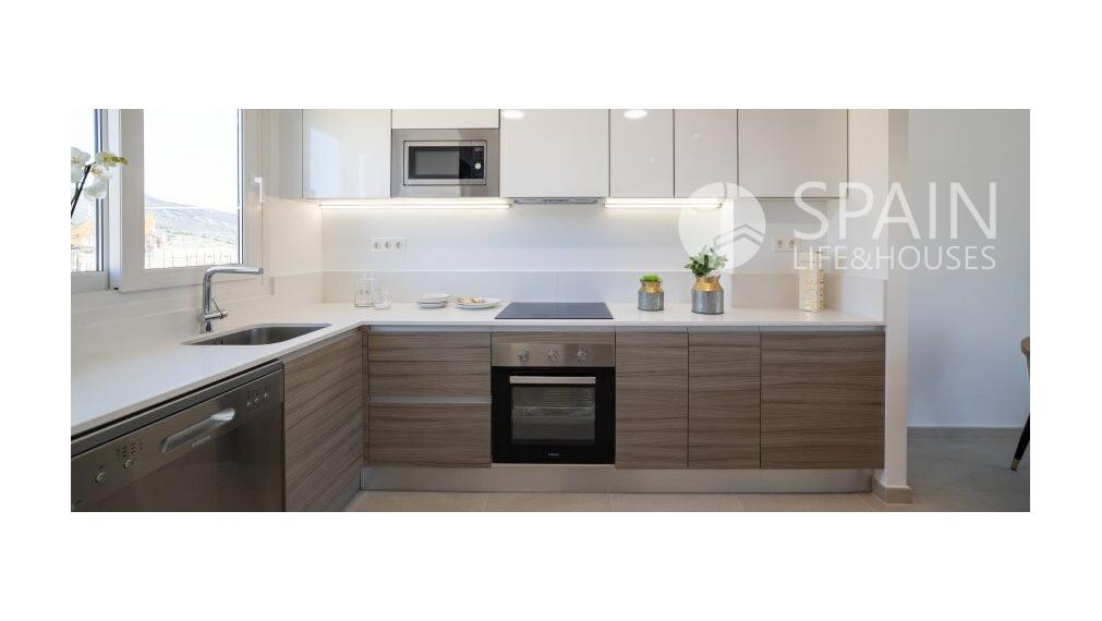 NEWBUILD Townhouses close to the golf and airport Alicante