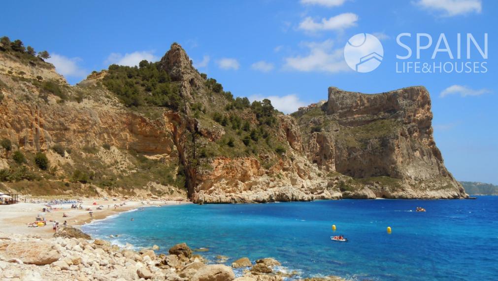 New, luxurious  2 bedroom apartment with comunal pool in Cumbre del Sol, Costa Blanca