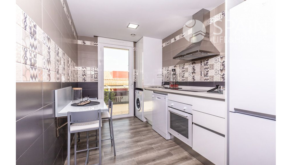 Fantastic new houses in Alicante, 5 minutes from the beach and 15 minutes from city center