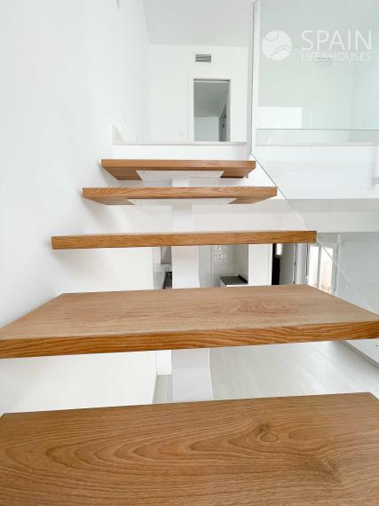 LEV-ANTE Project. Magnificent new bungalows 5 minutes from the beach, in Alicante.. The project will be completed in early 2024