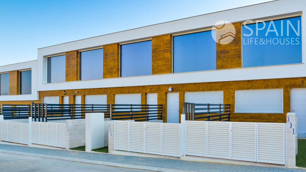VISION Project. Magnificent new bungalows 5 minutes from the beach, in Alicante.