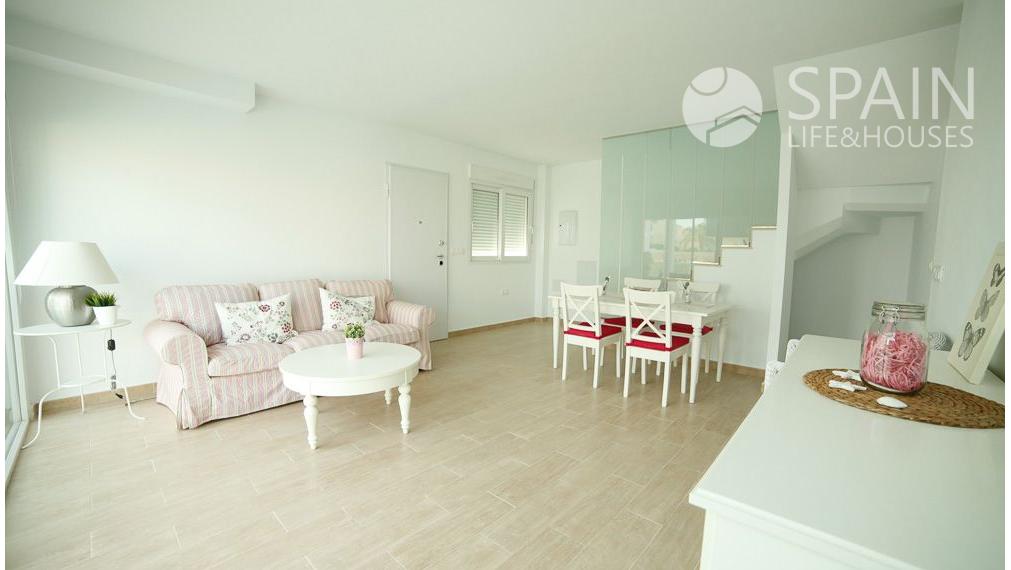 PROJECT LIN-DA. Magnificent semi-detached villas with pool 5 minutes from the beach in Alicante. The project will be completed in early 2025