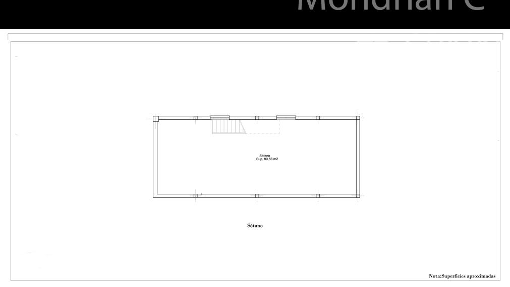 Spectacular two-storey detached villa, built with high quality materials, in area of Alicante.