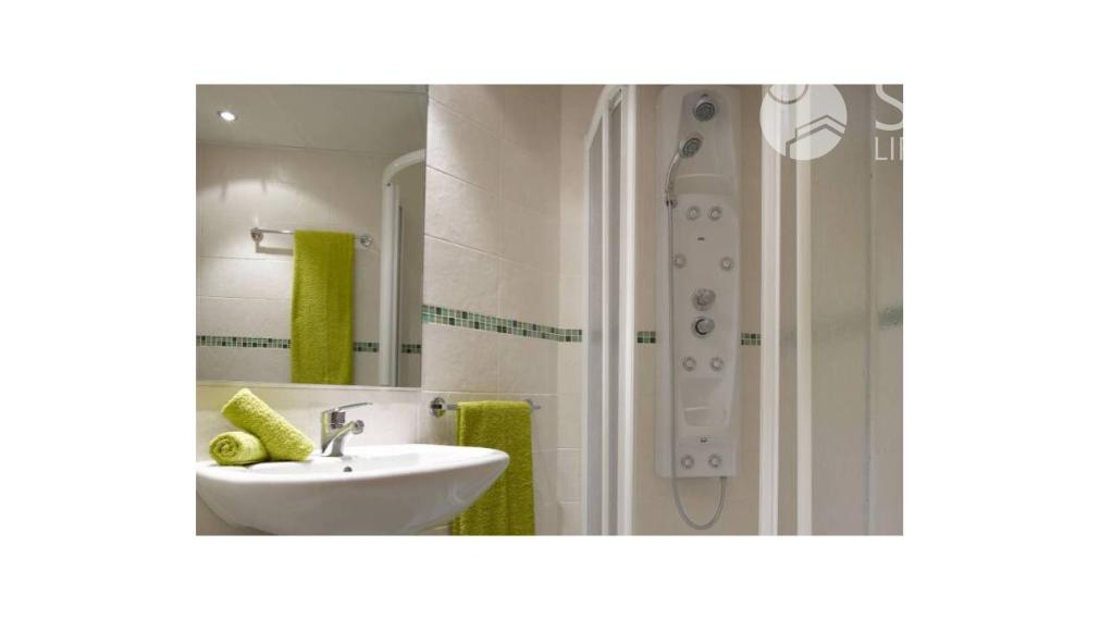 Newly built apartment in Villajoyosa, Benidorm, Alicante 400 meters from the beach. Key in hand