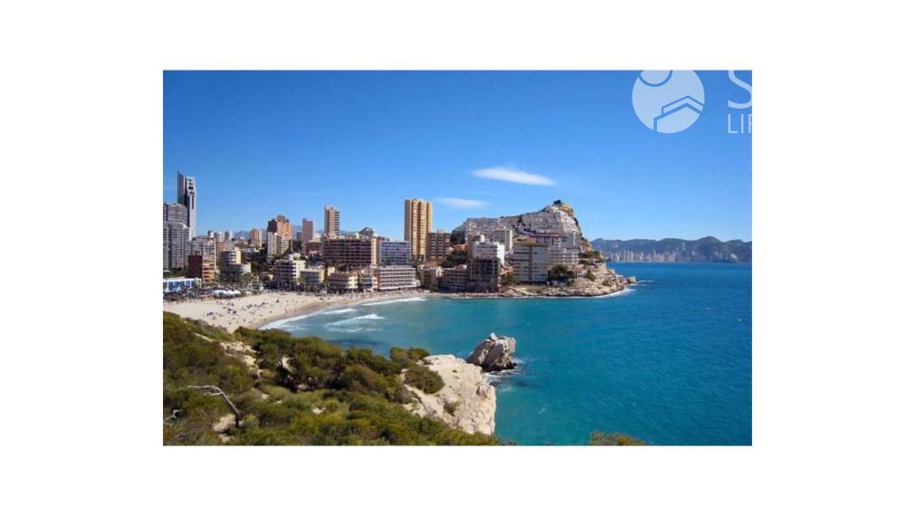 Newly built apartment in Villajoyosa, Benidorm, Alicante 400 meters from the beach. Key in hand