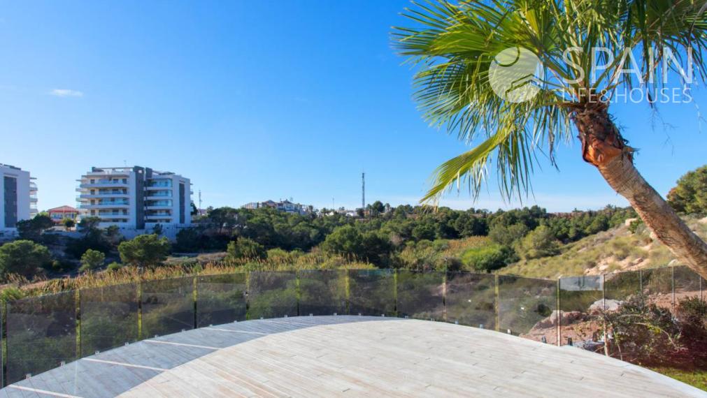 New build penthouse apartment with 3 bedrooms and spa/community pool in la Zenia, Orihuela Costa, Alicante