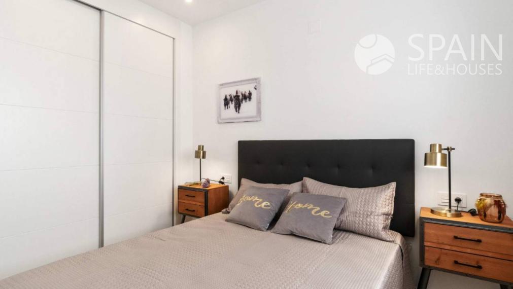 New construction first floor bungalows with 2 bedrooms in Torrevieja, Alicante