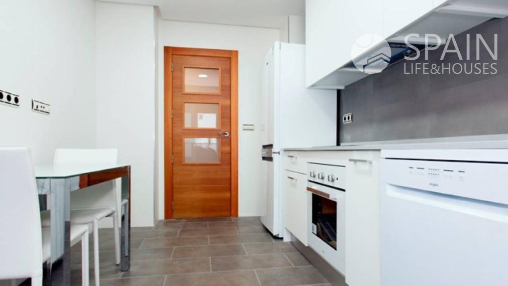 Newly built apartments with 3 bedrooms in the center of Elche, Alicante. Located 15 km  from the beach. Key in hand