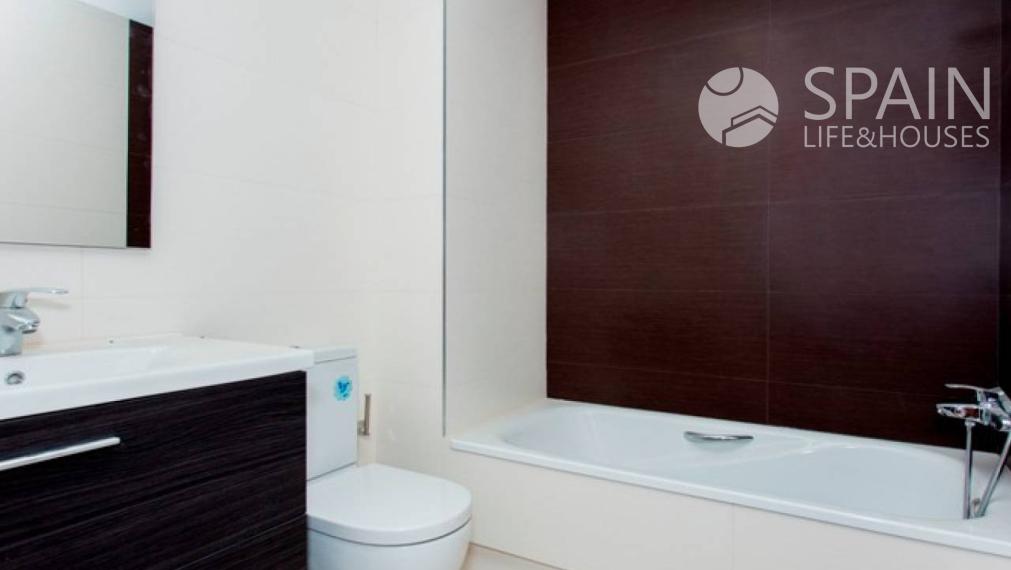 Newly built apartments with 3 bedrooms in the center of Elche, Alicante. Located 15 km  from the beach. Key in hand