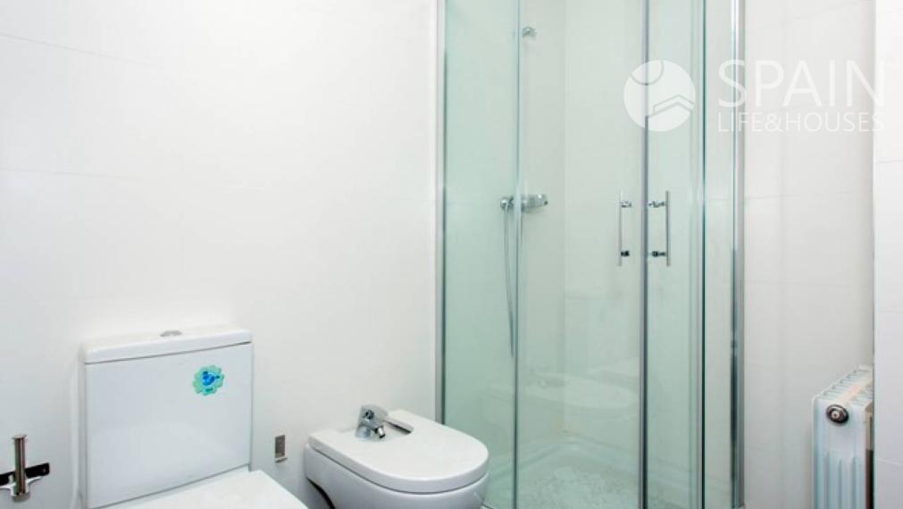 Newly built apartments with 3 bedrooms in the center of Elche, Alicante. Located 15 km  from the beach. Key in hand