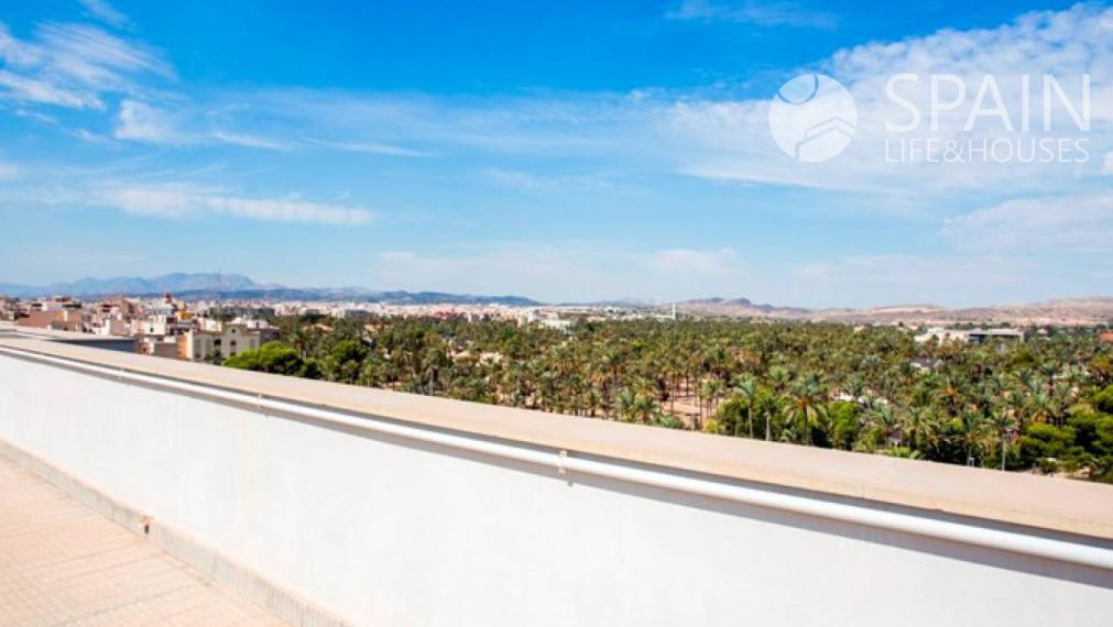 Newly built apartments with 3 bedrooms in the center of Elche, Alicante. Located 15 km  from the beach. Key in hand