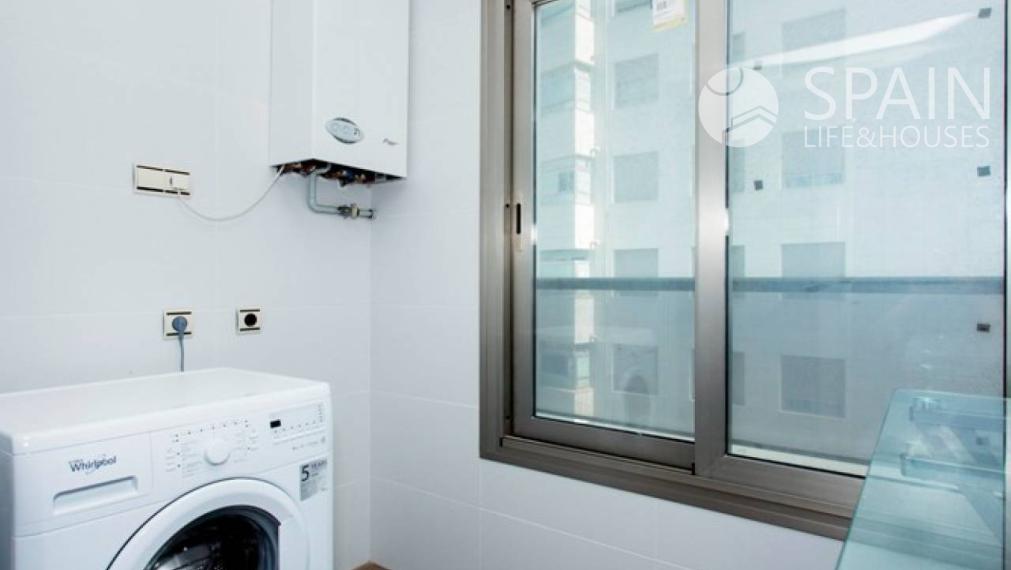 Newly built apartments with 3 bedrooms in the center of Elche, Alicante. Located 15 km  from the beach. Key in hand