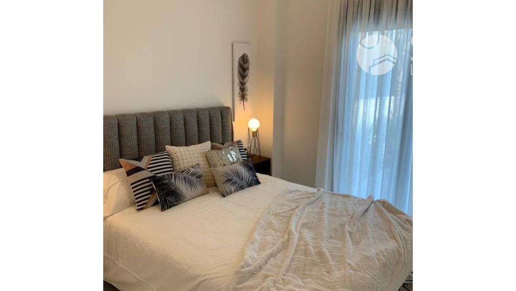 Newly built semi-detached villa with private pool and 6 km from the beach in San Fulgencio, Alicante. Delivery November 2023