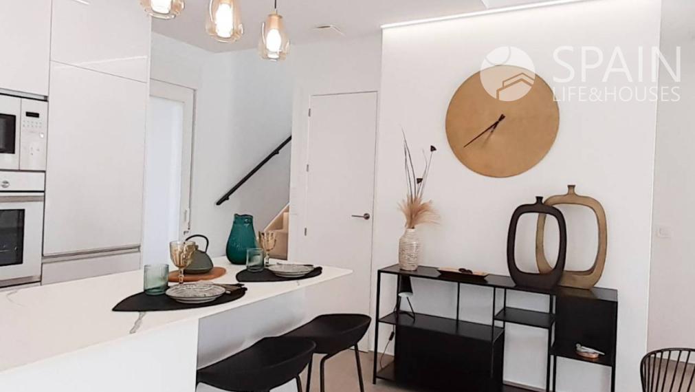 LAST ONE. Exclusive luxury villa 1.9 km from the sea and with private pool in San Pedro del Pinatar, Murcia. Delivery. Delivery in the first half of 2023