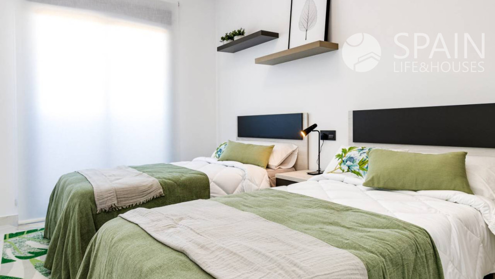 Apartment by the sea in Guardamar del Segura, Costa Blanca, 1 km from the beach. Delivery in March 2022