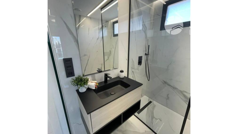 Apartment by the sea in Guardamar del Segura, Costa Blanca, 1 km from the beach. Delivery in March 2022