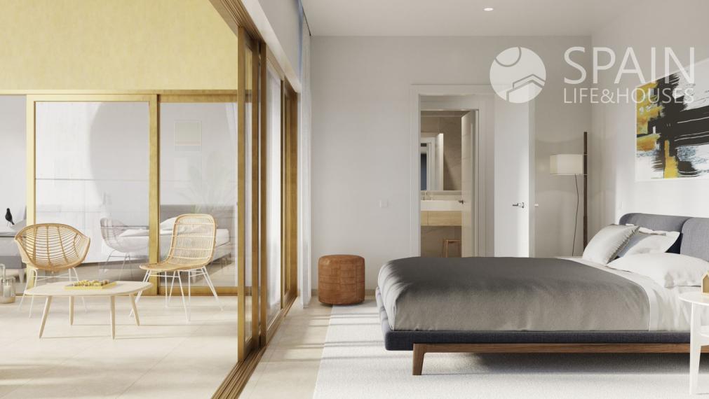 New luxury apartments in Europe's tallest building just 200 m from the sea in Benidorm; Costa Blanca