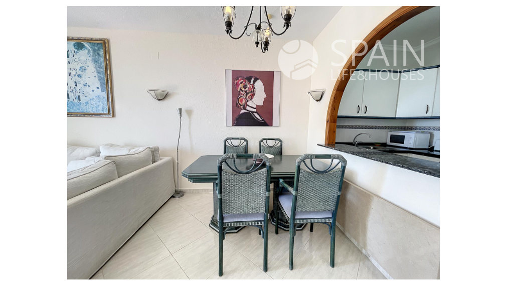 Apartment with spectacular sea views in benitachell, 2 km from the beach.