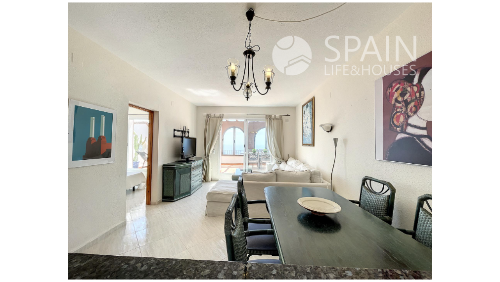 Apartment with spectacular sea views in benitachell, 2 km from the beach.