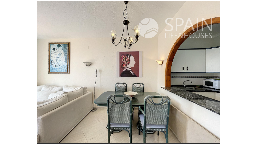 Apartment with spectacular sea views in benitachell, 2 km from the beach.