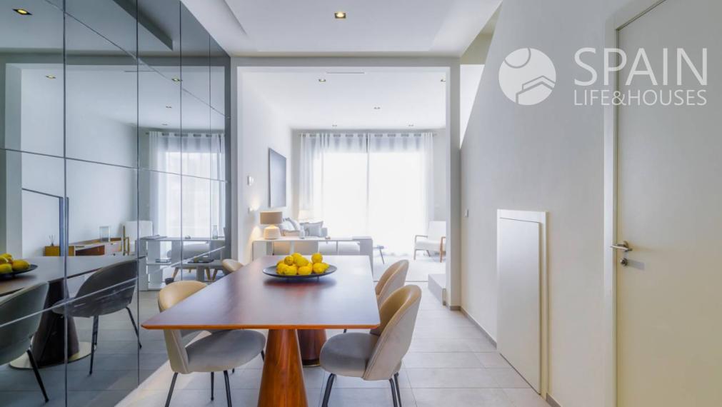 Luxury townhouse of new construction in Pilar de la Horadada 2km from the sea. Delivery July 2022