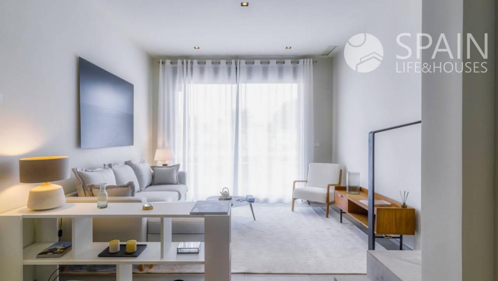 Luxury townhouse of new construction in Pilar de la Horadada 2km from the sea. Delivery July 2022