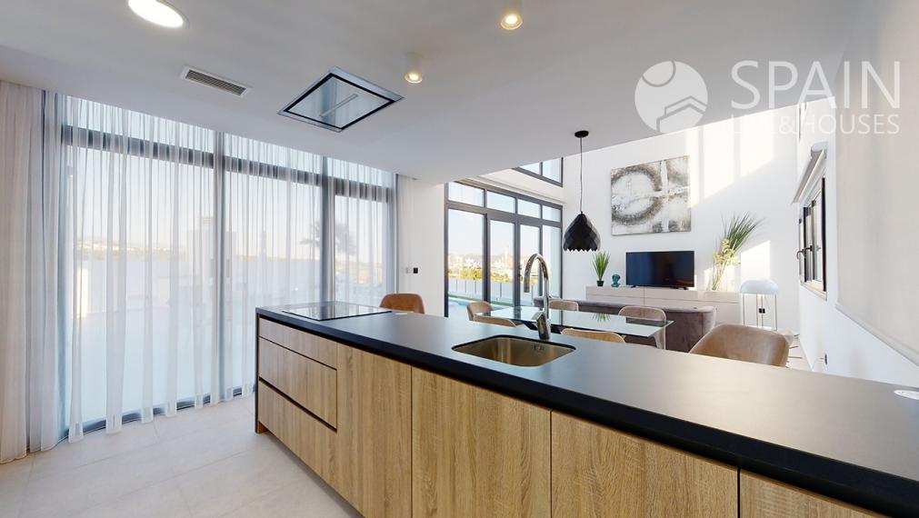 Spectacular villas overlooking the Mediterranean Sea and next to the Costa Blanca