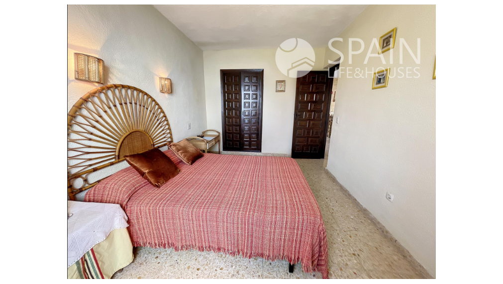 Charming apartment with sea view, 2 km from the sea.