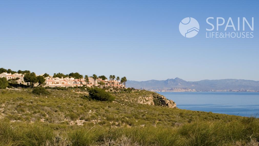 NEW FANTASTIC APARTMENTS  IN GRAN ALACANT, 3 km from the beach, 20 minutes from Alicante, Costa Blanca