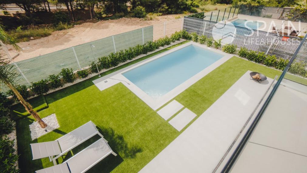 Magnificent villas 3-4km from the beach, in Finestrat, next to Benidorm. Delivery SEPT 2022