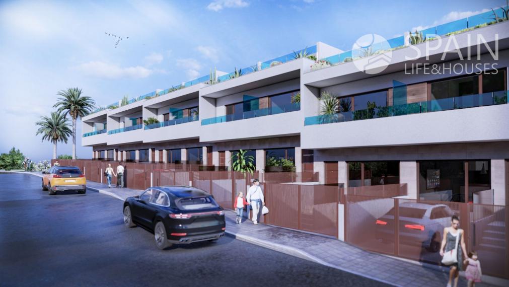 3- bedroom semi-detached house in Torrevieja, 5minute from the beach- delivery 2022
