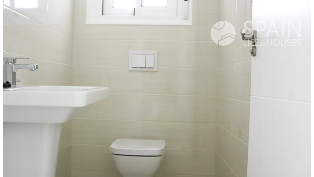 Duplex villa in Gran Alacant- 4mints from the sandy beach, 10mins from Alicante Airport