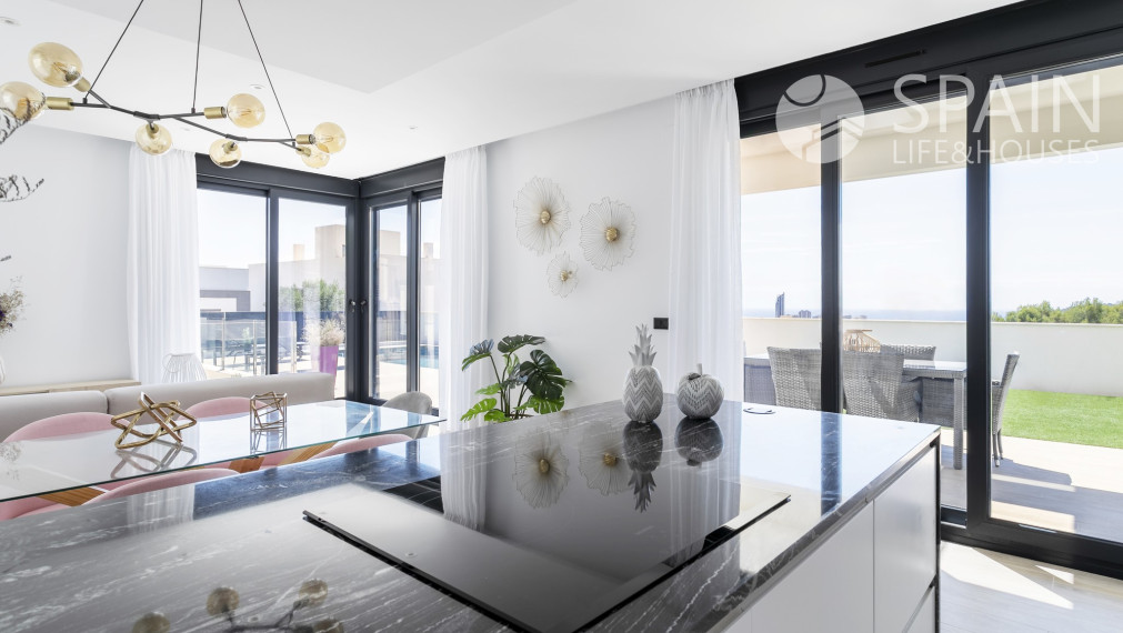 3/4 bedroom Villa for Sale in Finestrat/Benidorm- 2,5km from the beach- delivery 2023