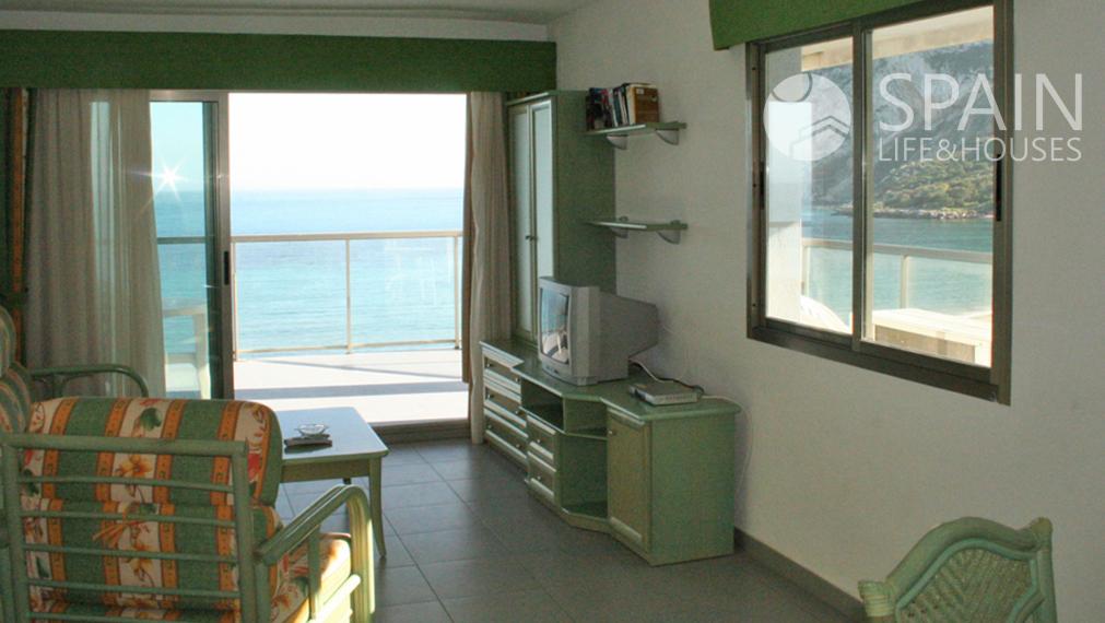 Magnífico apartamento en primera línea de playa en Calpe just in front of the beach