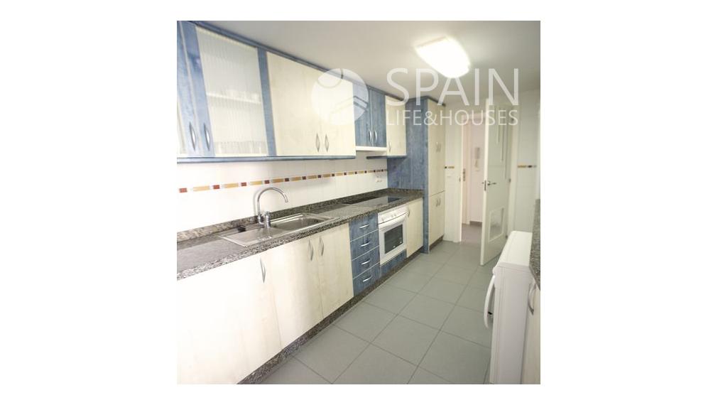 Sea front apartment in the fantastic Calpe, only 800 meters from the Peñon de Ifach.