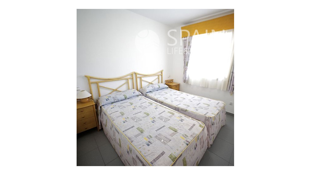 Sea front apartment in the fantastic Calpe, only 800 meters from the Peñon de Ifach.